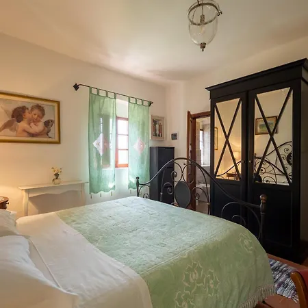 Montemagni Di Sopra Vakantieboerderij *